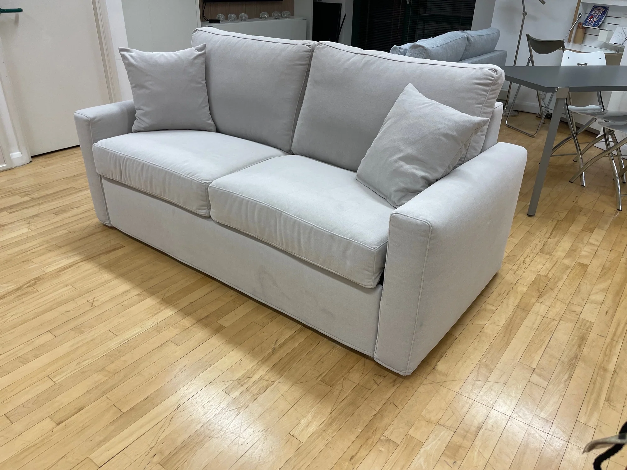 Ex-display Sofas and Sofa beds Sale
